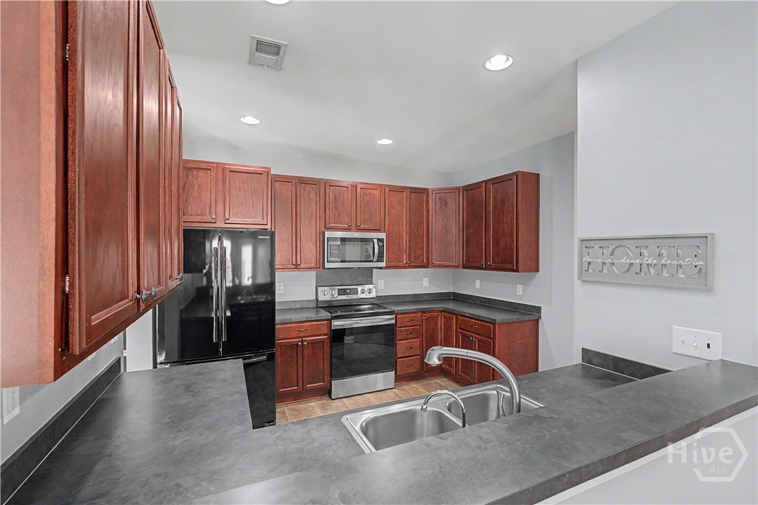 47 Telford Street Property Photo 16