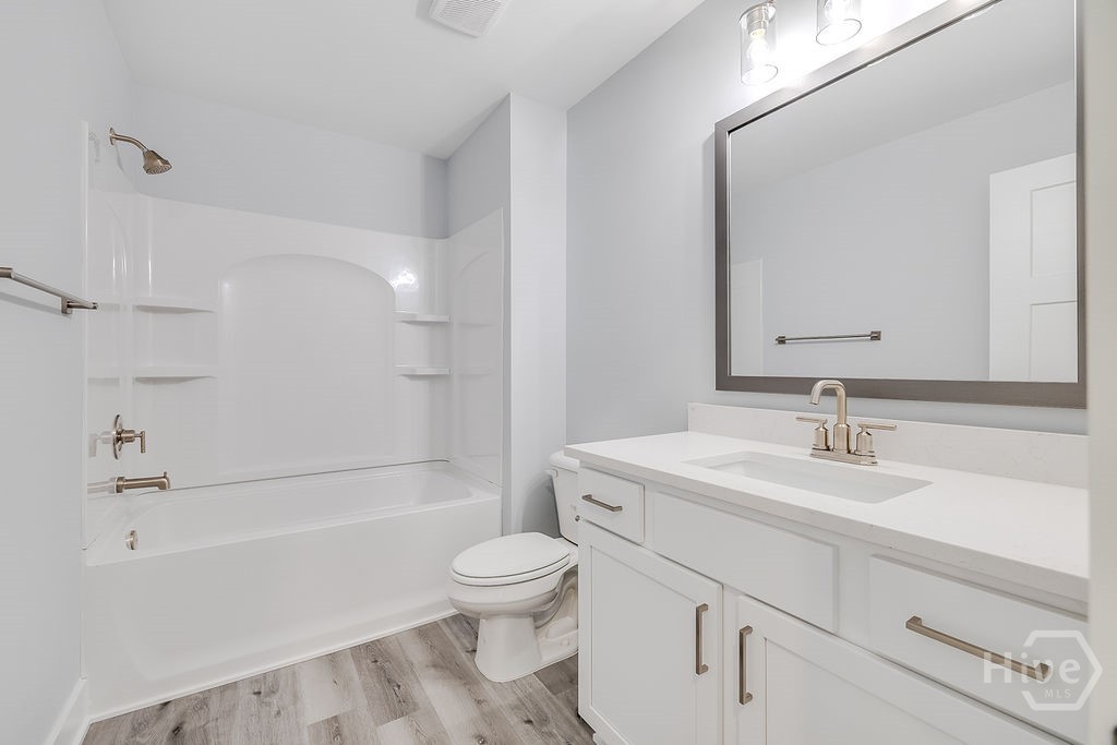 1014 Hedge Street Ne Property Photo 33