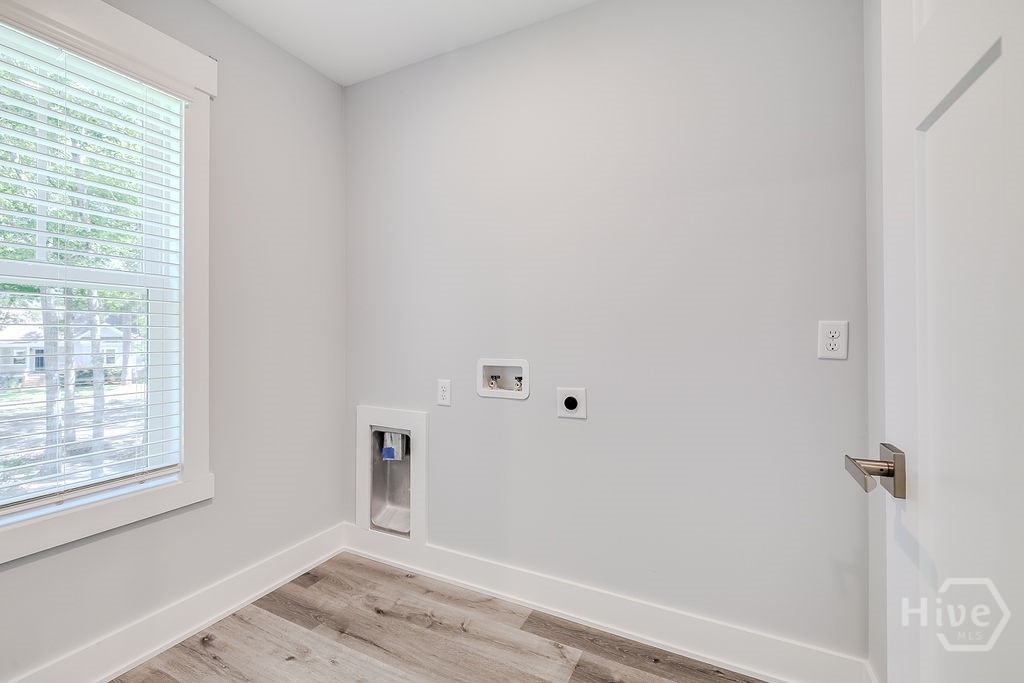 1014 Hedge Street Ne Property Photo 34