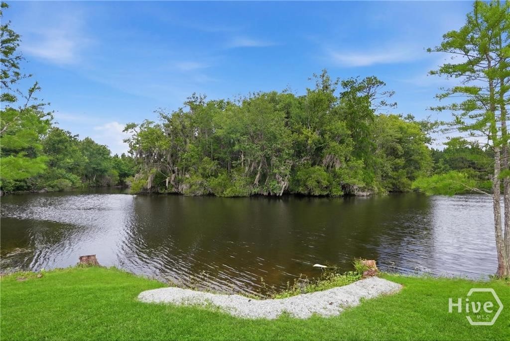105 Aquaduct Property Photo 3