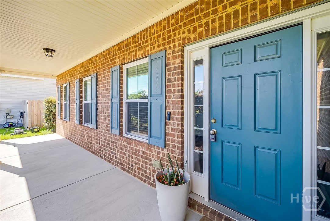 105 Aquaduct Property Photo 5