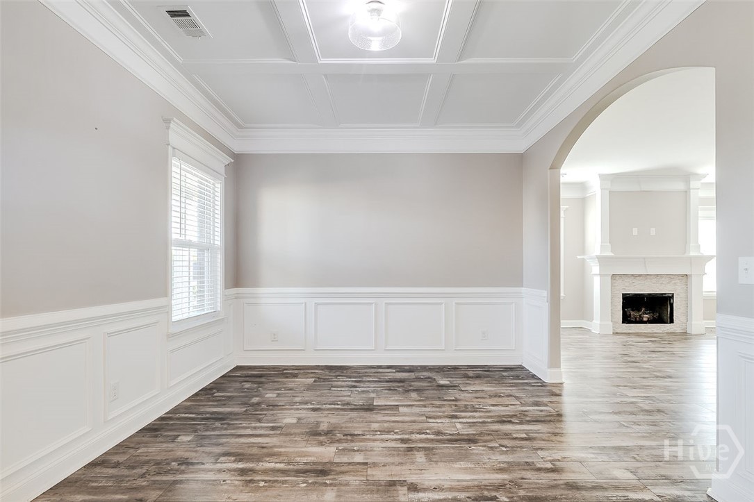 105 Aquaduct Property Photo 7