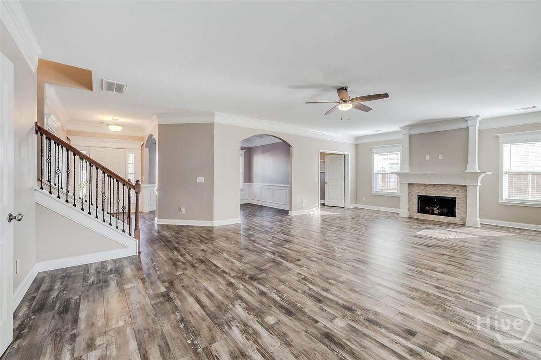105 Aquaduct Property Photo 10