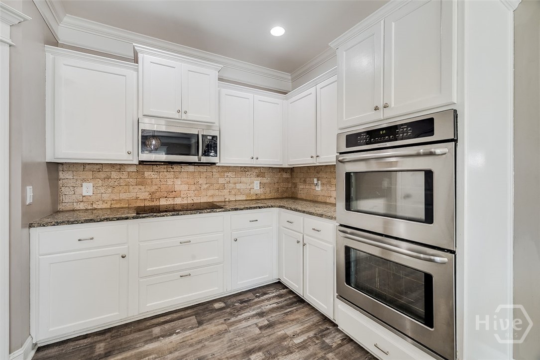105 Aquaduct Property Photo 16