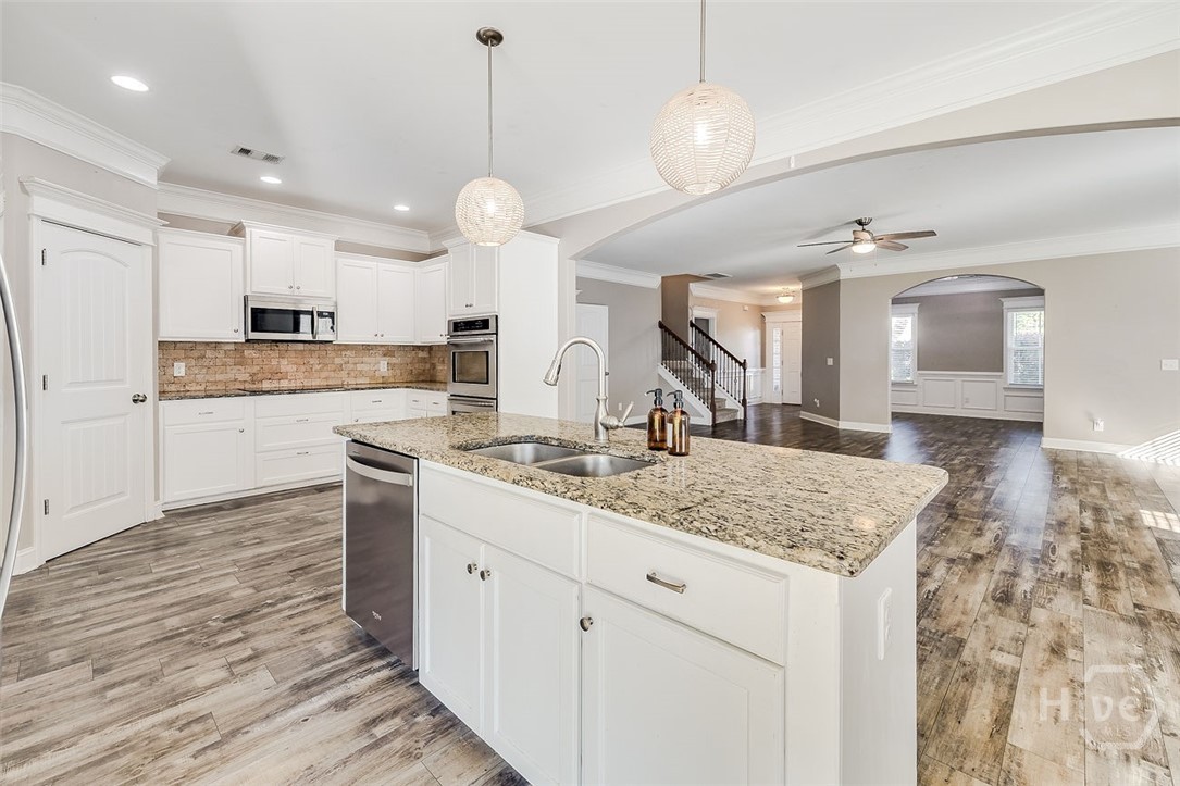 105 Aquaduct Property Photo 22