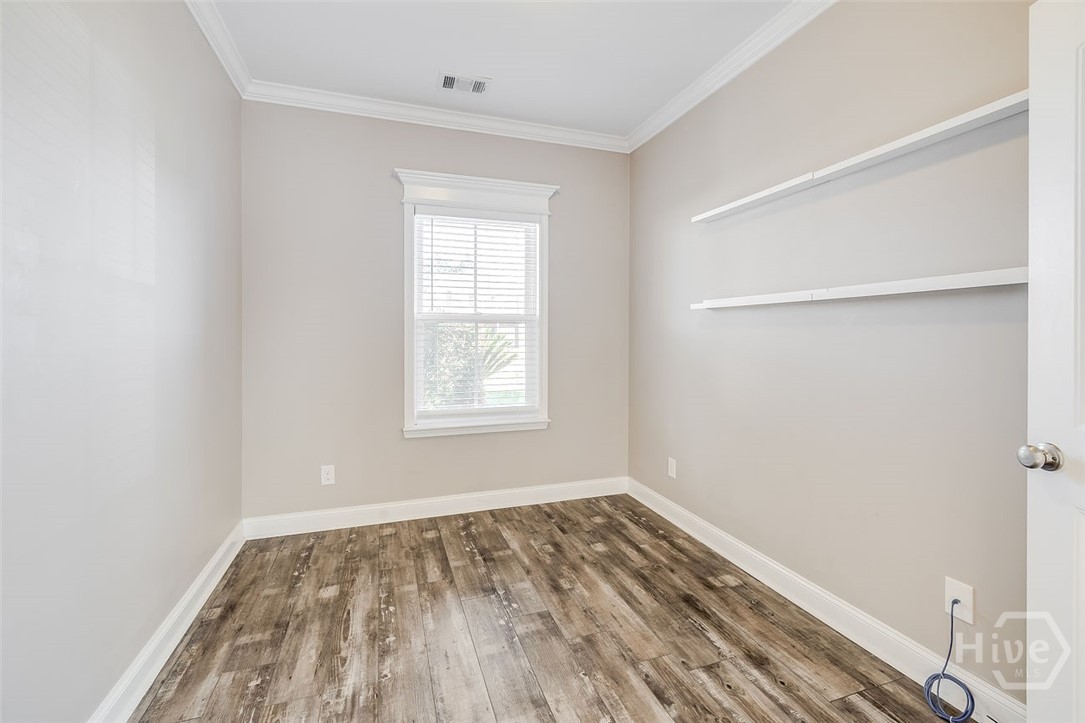 105 Aquaduct Property Photo 25