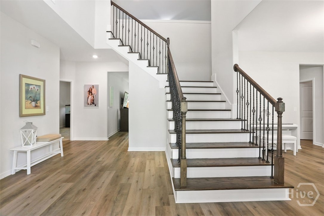 106 Lexus Court Property Photo 8