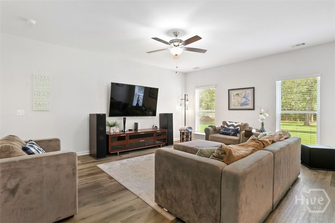 106 Lexus Court Property Photo 19