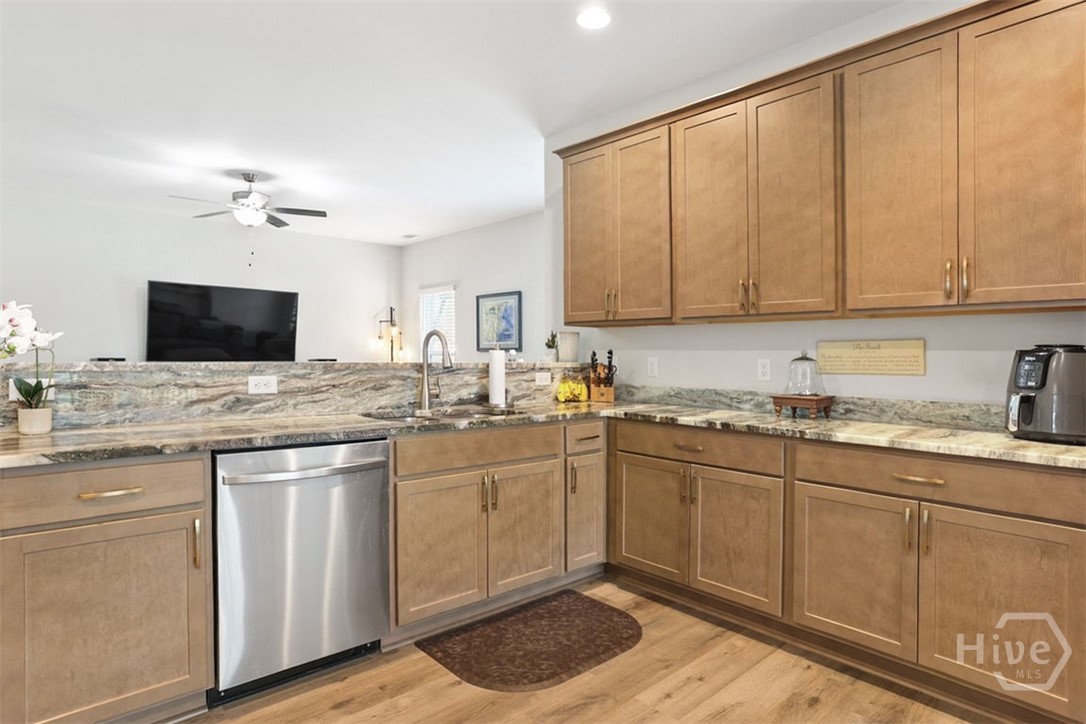 106 Lexus Court Property Photo 25