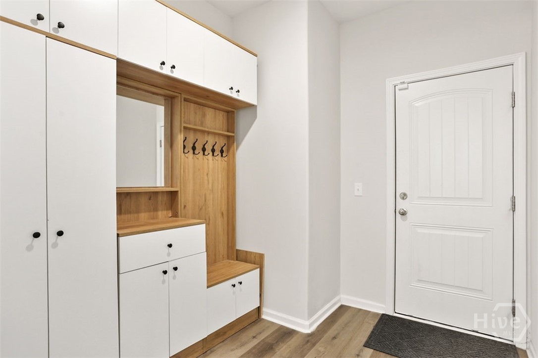 106 Lexus Court Property Photo 28