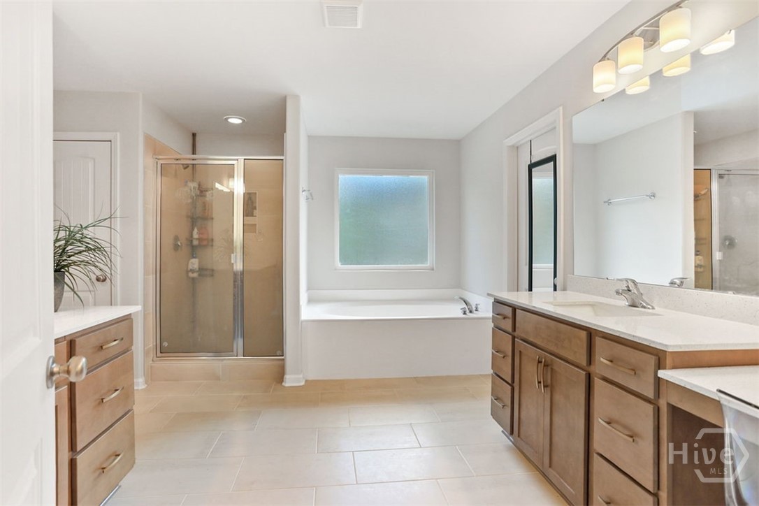 106 Lexus Court Property Photo 53