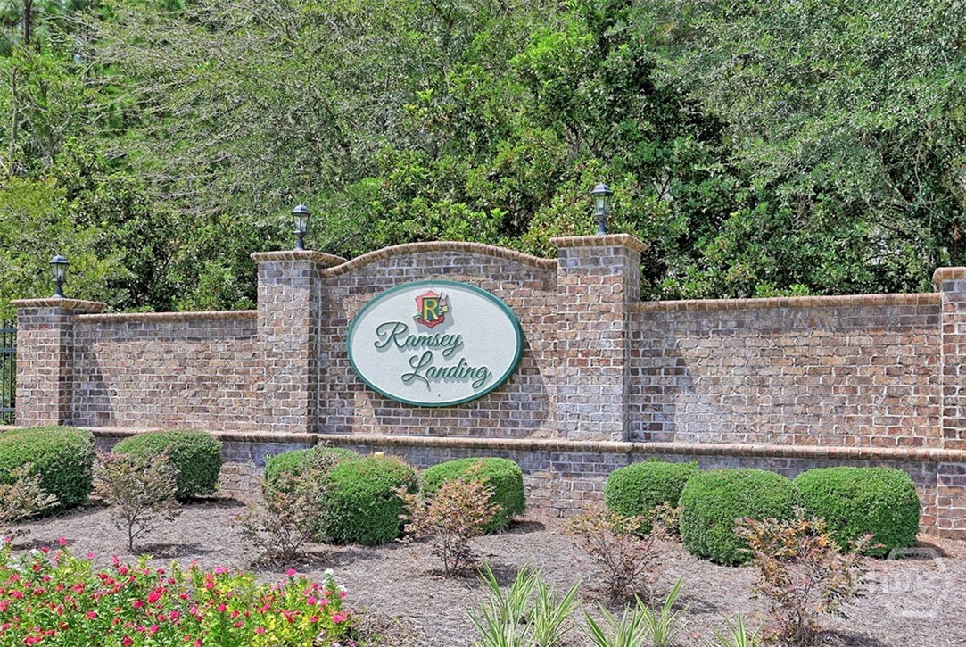 106 Lexus Court Property Photo 72