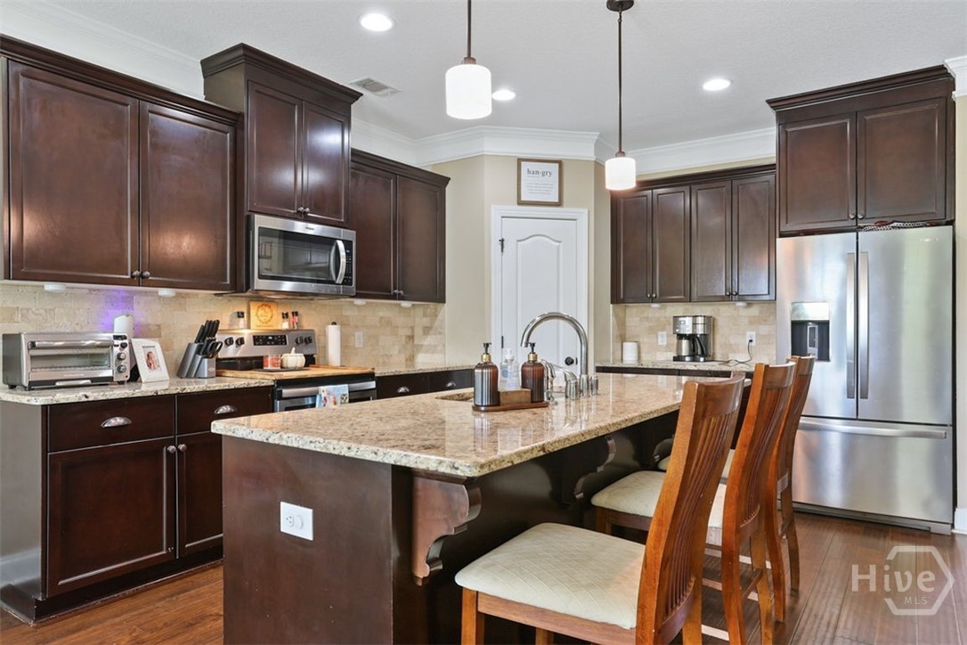 128 Vintage Drive Property Photo 14