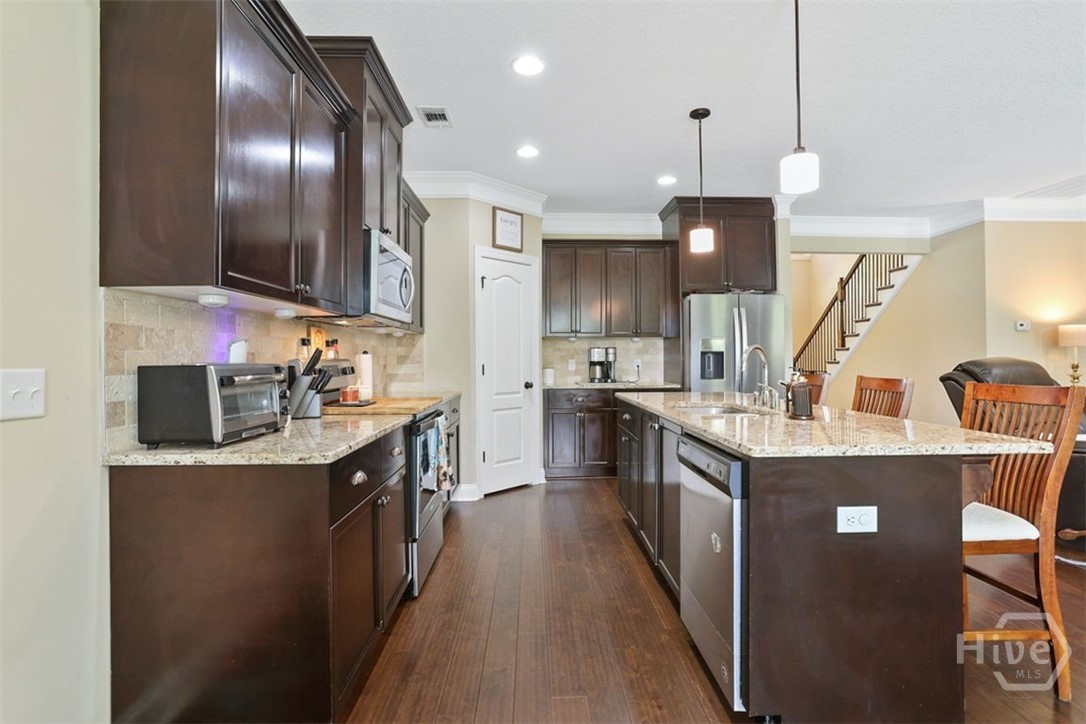 128 Vintage Drive Property Photo 15