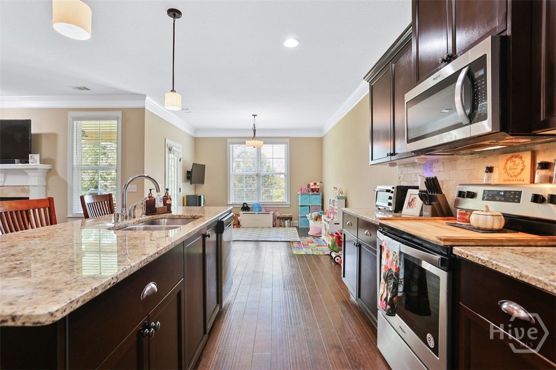 128 Vintage Drive Property Photo 18
