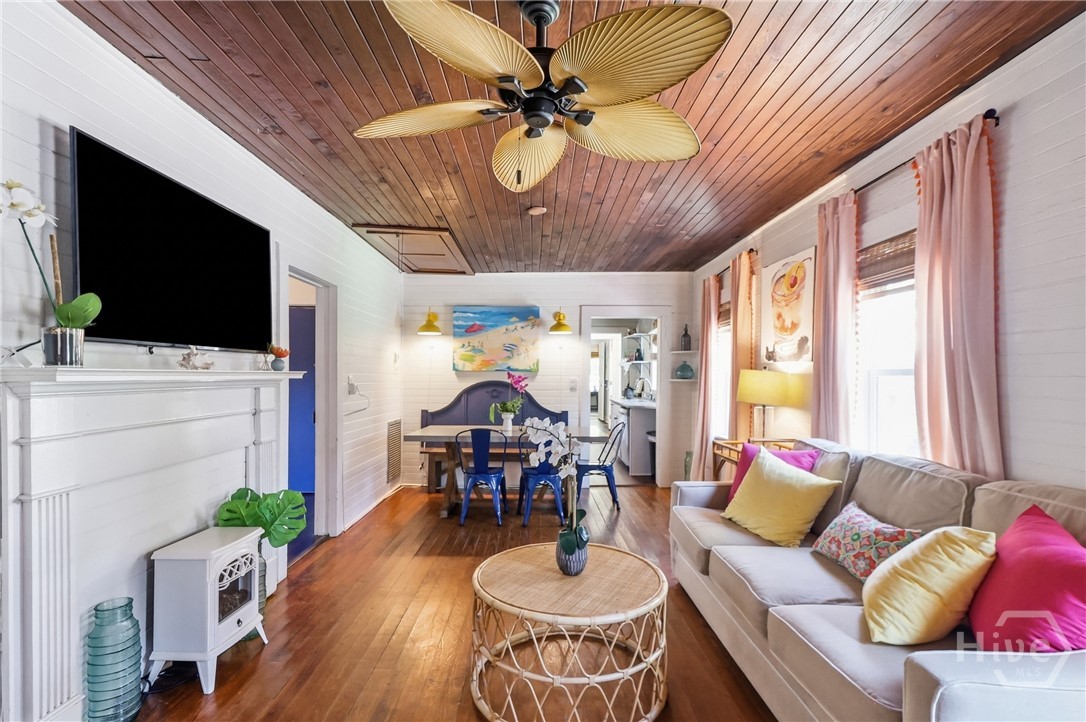 1205 Lovell Avenue Property Photo 9