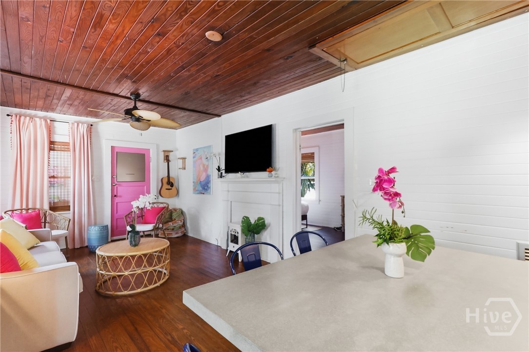 1205 Lovell Avenue Property Photo 12