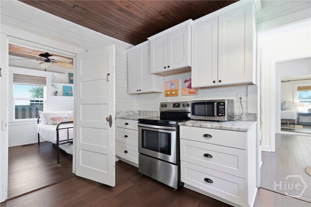 1205 Lovell Avenue Property Photo 18