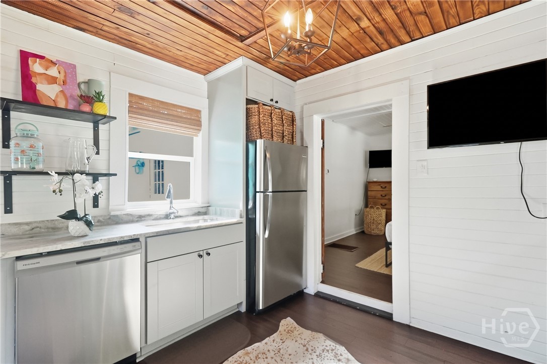 1205 Lovell Avenue Property Photo 44