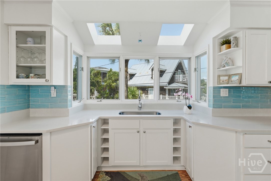 8 19th Street Property Photo 17