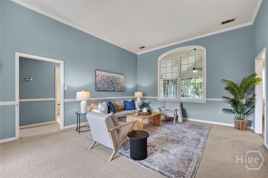 742 Sterling Road Property Photo 4