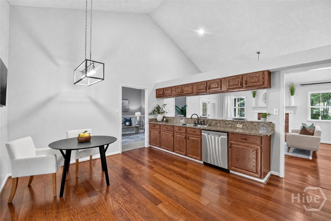 742 Sterling Road Property Photo 12