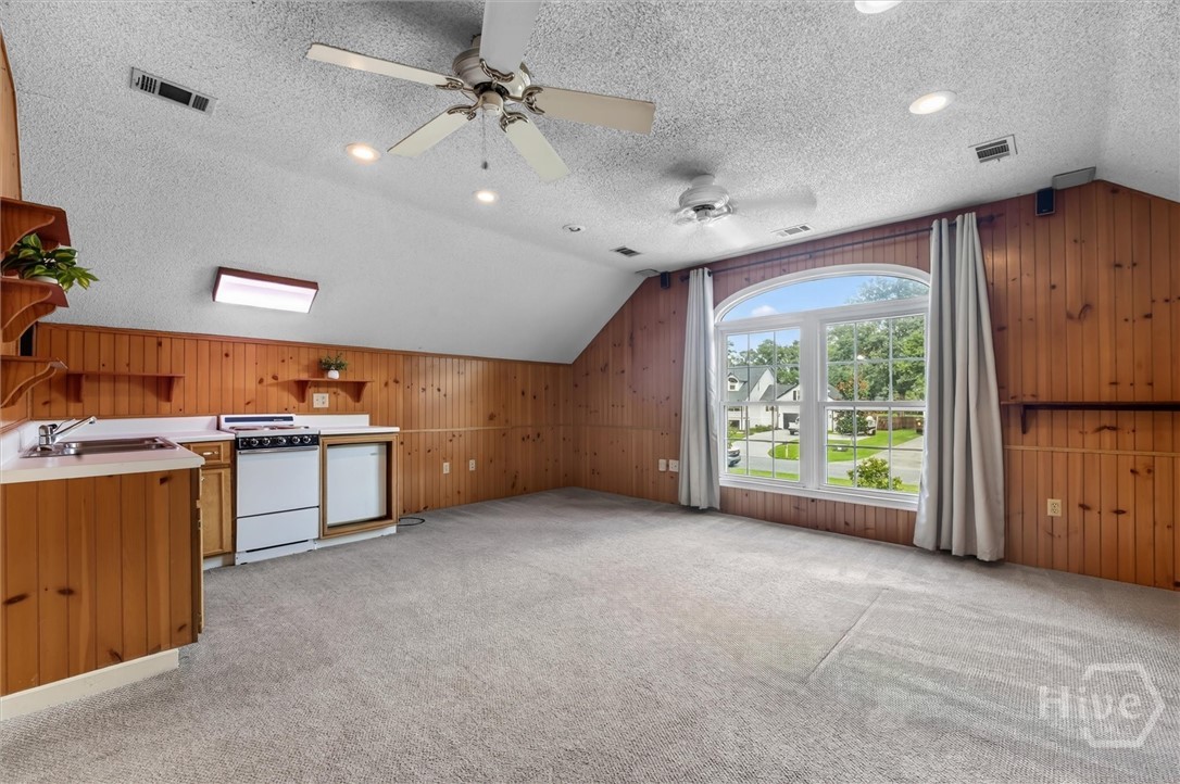 742 Sterling Road Property Photo 28