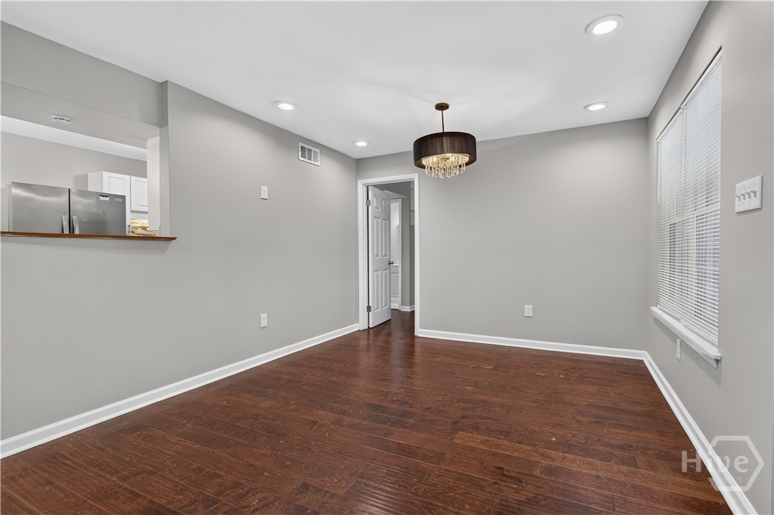 401 N Cromwell Road 5g Property Photo 7