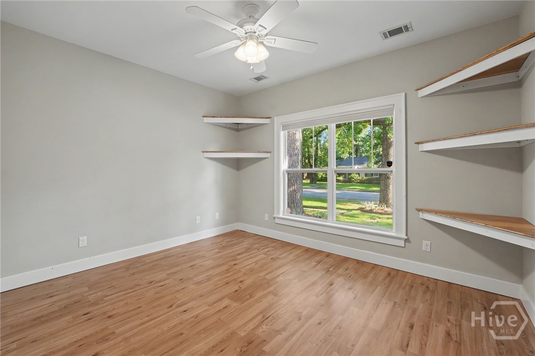 415 E 58th Street Property Photo 33