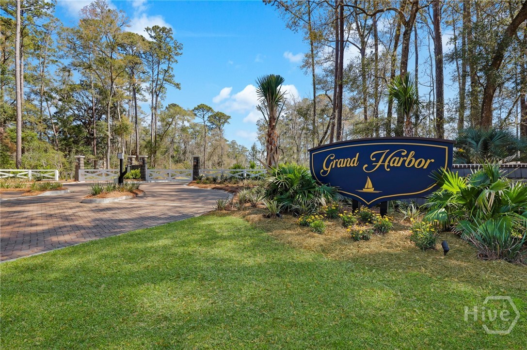 125 Grand Harbor Circle Property Photo 1