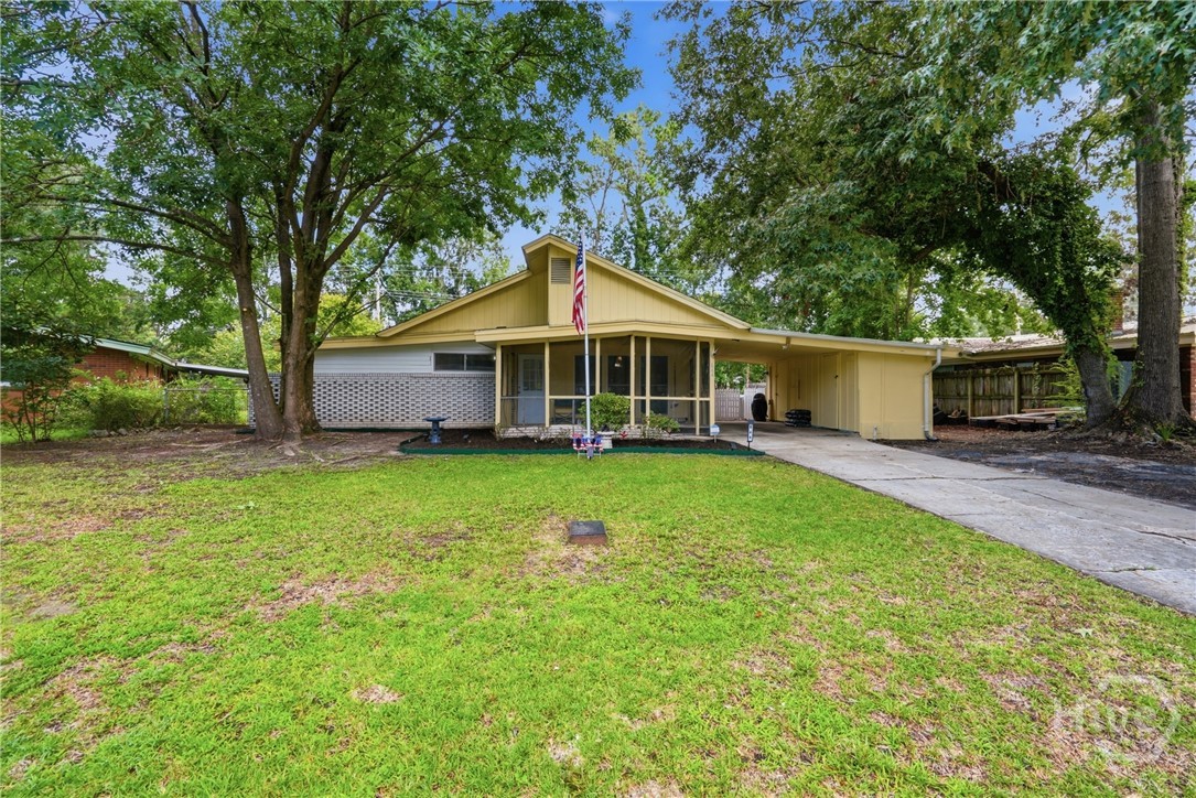 644 Northbrook Road Property Photo 2