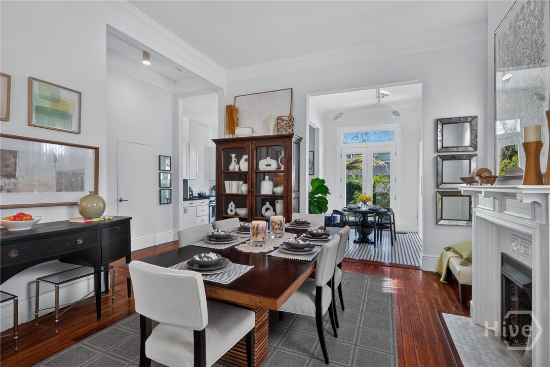 2214 Barnard Street Property Photo 17