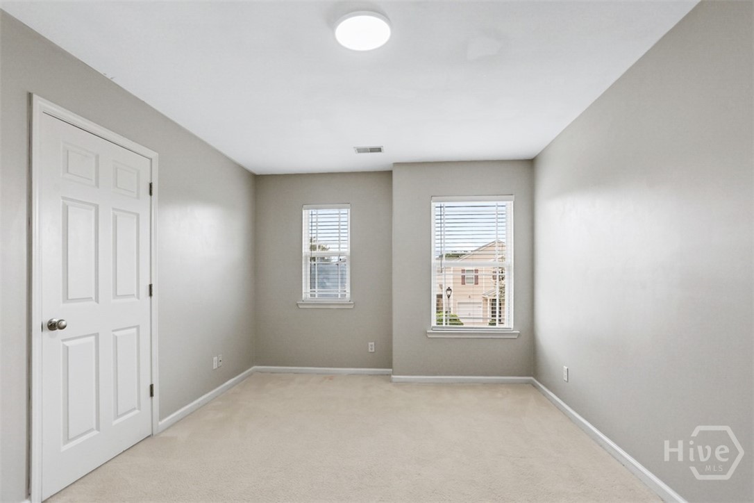 160 Chapel Lake S Property Photo 21