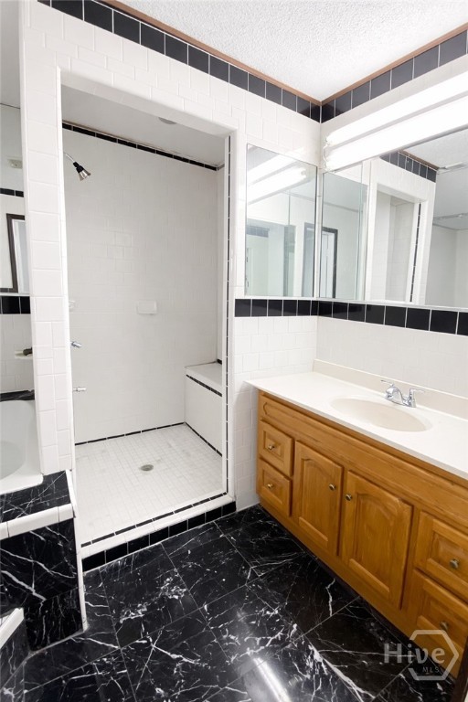 1611 E Henry Street B Property Photo 3