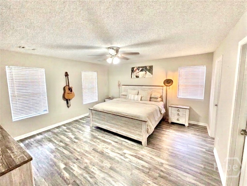271 Thomas Circle Property Photo 4