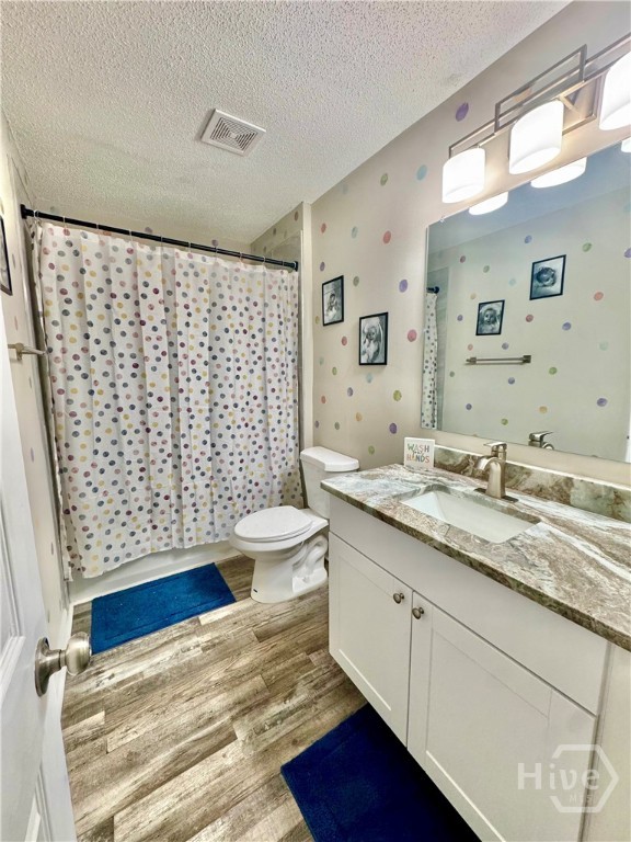 271 Thomas Circle Property Photo 7