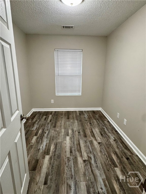 271 Thomas Circle Property Photo 9