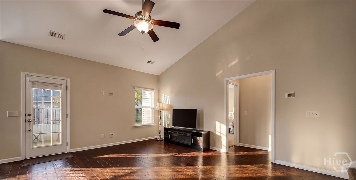 223 Somersby Boulevard Property Photo 10