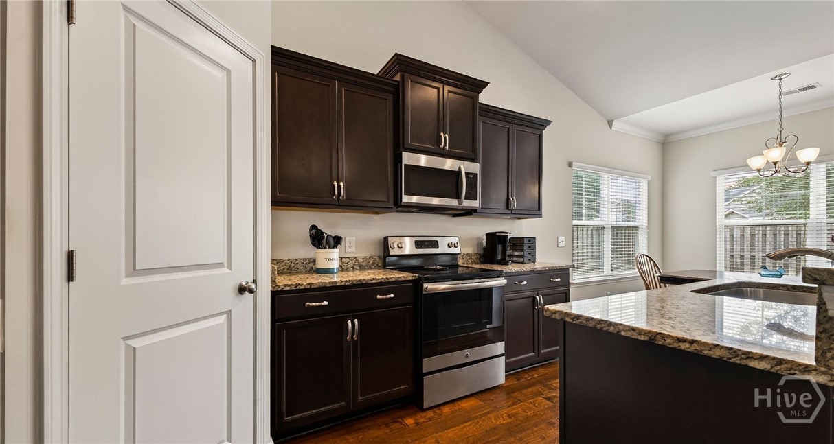 223 Somersby Boulevard Property Photo 15