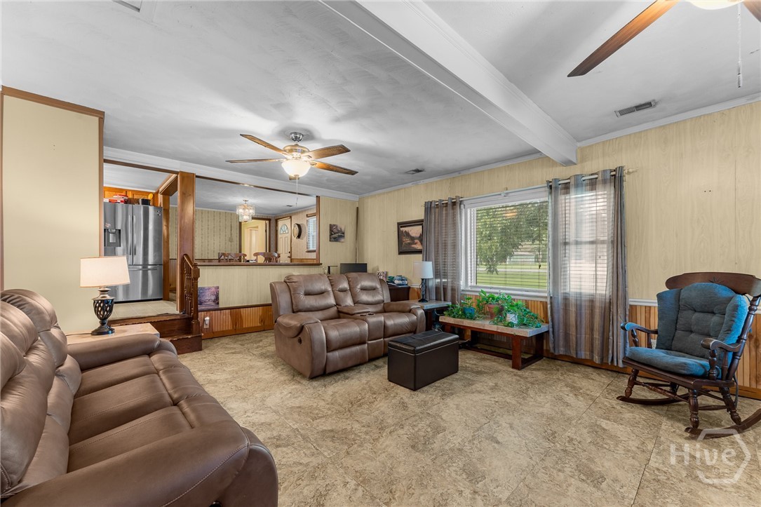 302 Chevis Road Property Photo 4