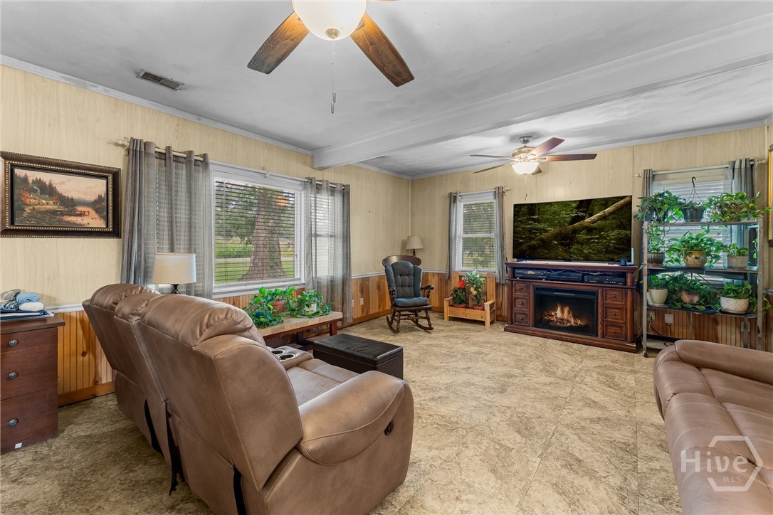 302 Chevis Road Property Photo 5