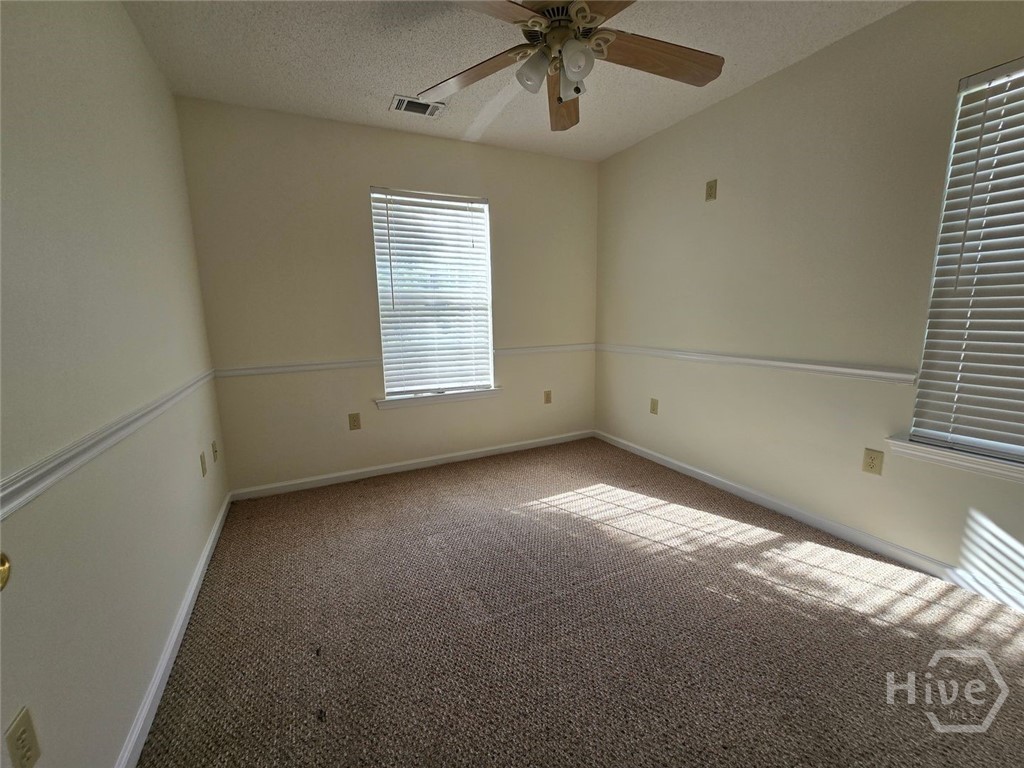 9830 Whitfield Property Photo 4