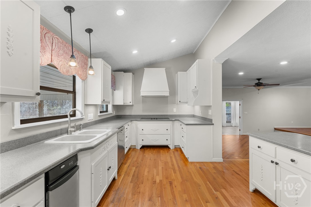 549 Kendricks Road Property Photo 11