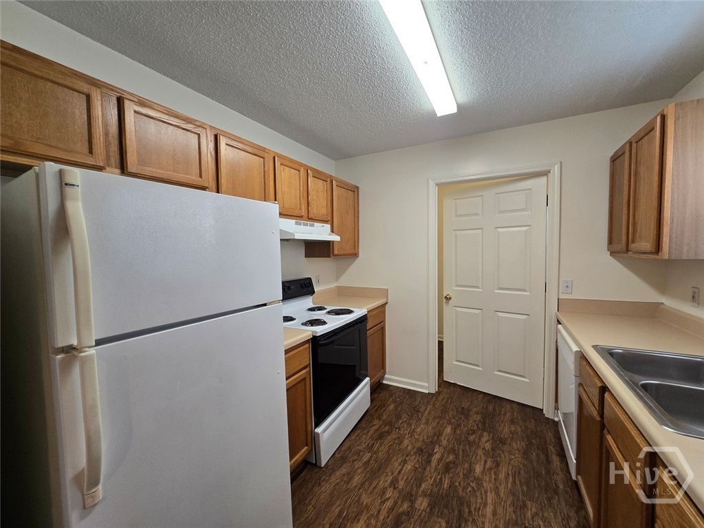 9842 Whitfield Avenue A Property Photo 4