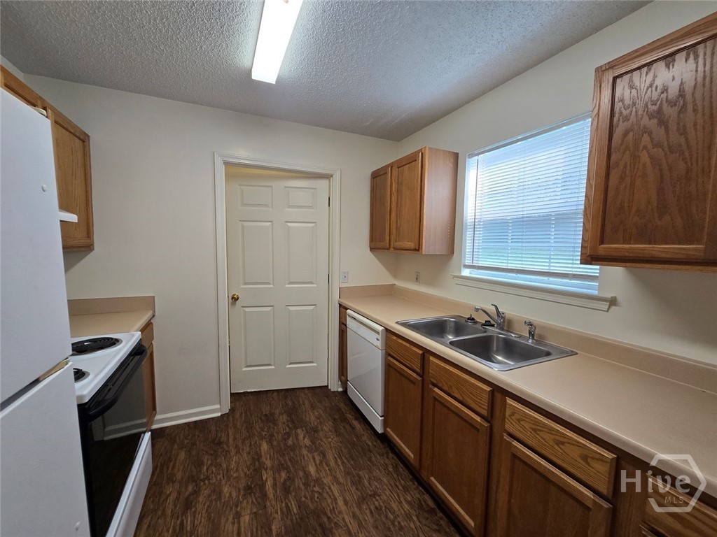 9842 Whitfield Avenue A Property Photo 5