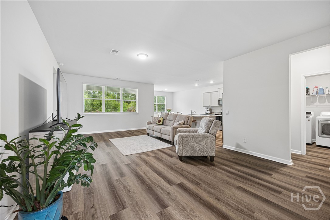 125 Wedge Circle Property Photo 10