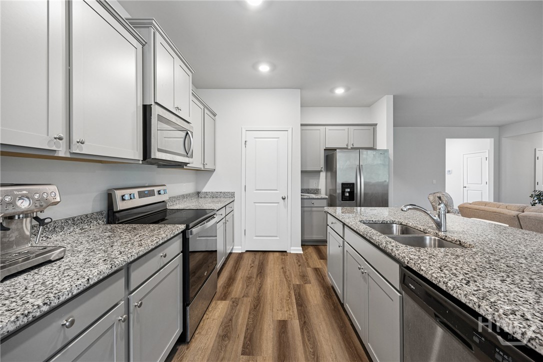125 Wedge Circle Property Photo 15