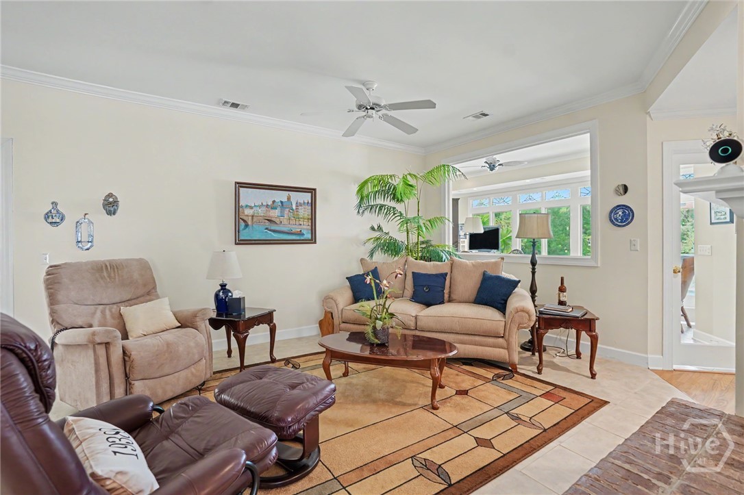 6 Bowline Court Property Photo 7