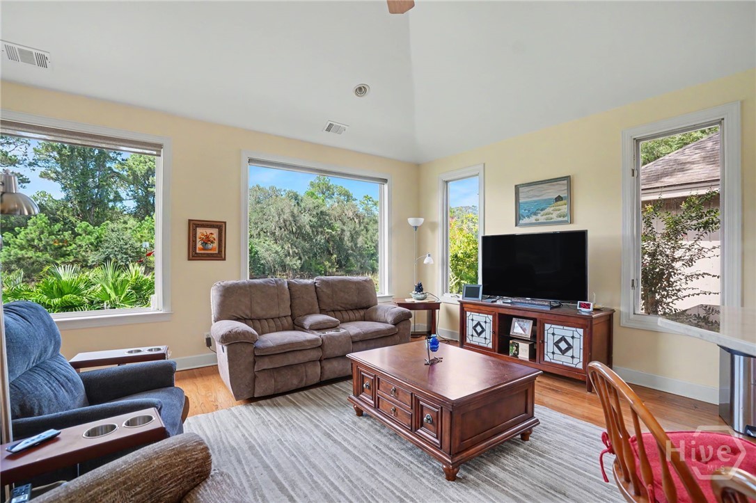 6 Bowline Court Property Photo 19