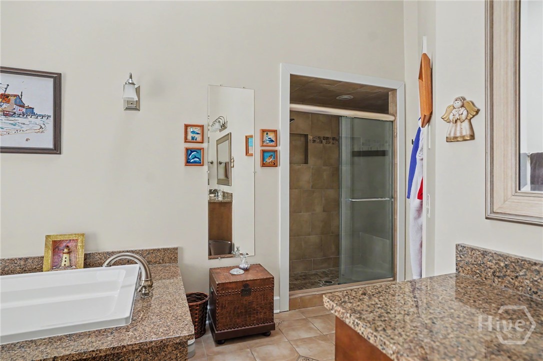 6 Bowline Court Property Photo 33